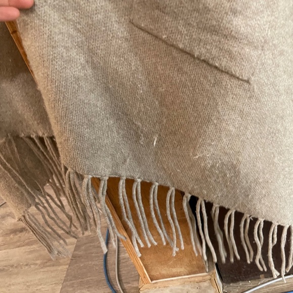 Look Look By M New York Cream Open Front Cape Cardigan One Size GUC - Picture 6 of 16